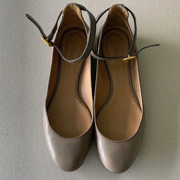 EUC womens CHLOE BALLET FLATS WITH ANKLE STRAP in taupe size 8.5 - Picture 8 of 14